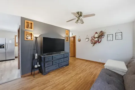2020 7th Street SW Willmar MN 56201