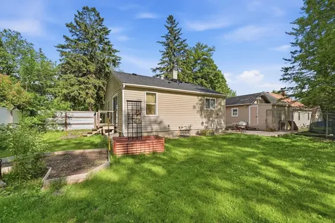 2020 7th Street SW Willmar MN 56201