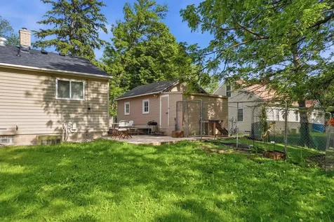 2020 7th Street SW Willmar MN 56201