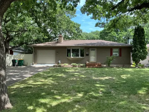5220 Quail Avenue N Crystal MN 55429