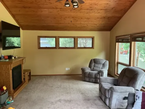5220 Quail Avenue N Crystal MN 55429