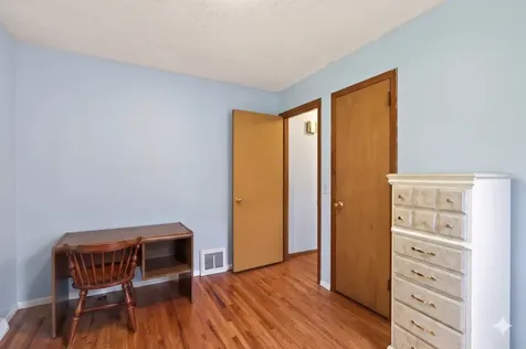 5232 Washburn Avenue N Minneapolis MN 55430