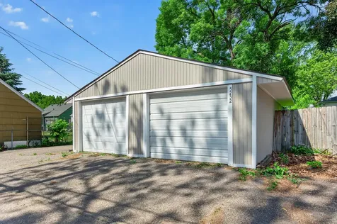5232 Washburn Avenue N Minneapolis MN 55430