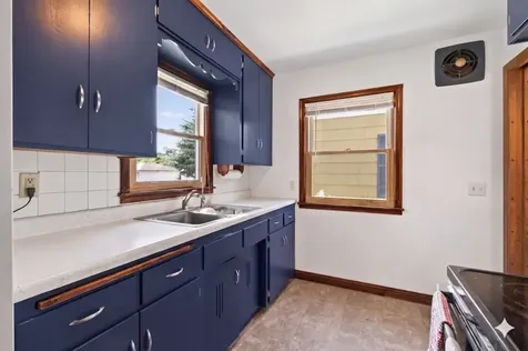 5232 Washburn Avenue N Minneapolis MN 55430