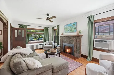 4220 Minnehaha Avenue Minneapolis MN 55406
