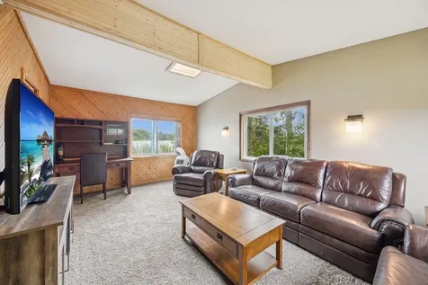 146 Roosevelt Trail Hillman MN 56338