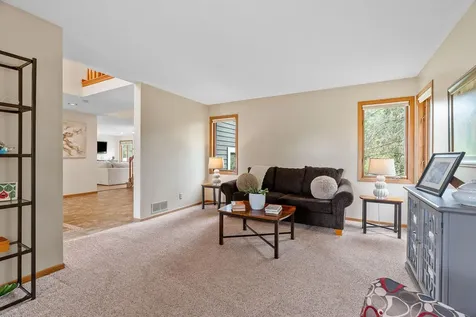 1257 Donegal Alcove Woodbury MN 55125
