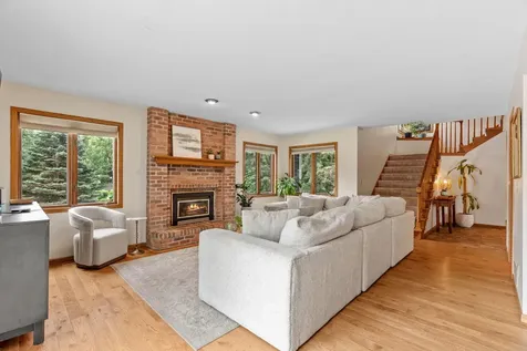 1257 Donegal Alcove Woodbury MN 55125