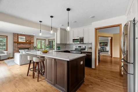 1257 Donegal Alcove Woodbury MN 55125