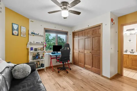 1257 Donegal Alcove Woodbury MN 55125
