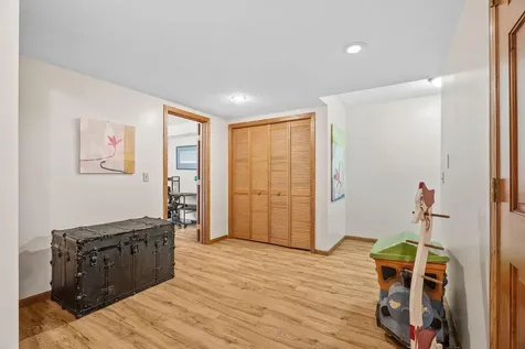 1257 Donegal Alcove Woodbury MN 55125
