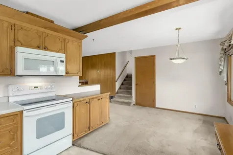 6751 Madison Street NE Fridley MN 55432