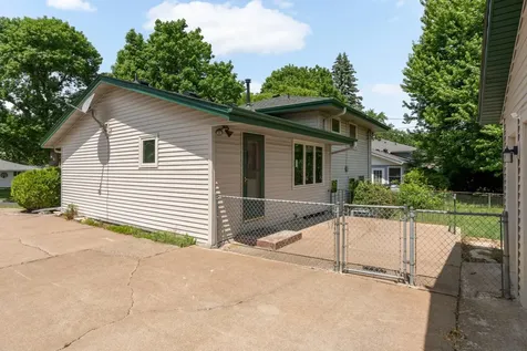 6751 Madison Street NE Fridley MN 55432