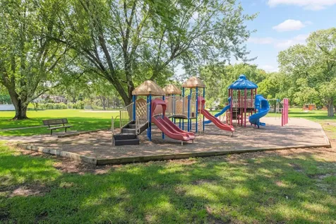 6751 Madison Street NE Fridley MN 55432