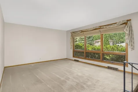 6751 Madison Street NE Fridley MN 55432