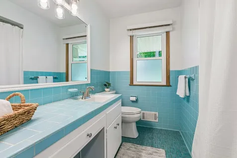 1353 Hillcrest Drive NE Fridley MN 55432