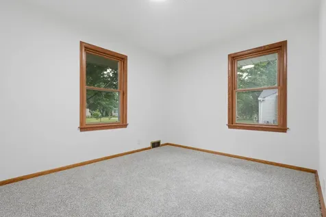2972 Woodbridge Street Roseville MN 55113