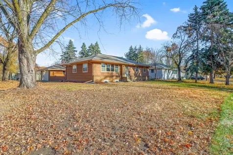 4418 65th Avenue N Brooklyn Center MN 55429