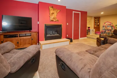 108 N Broadway New York Mills MN 56567