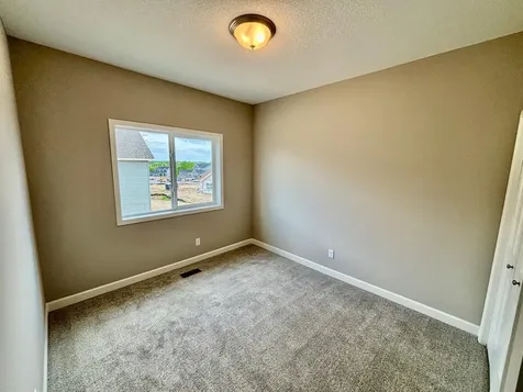 937 Kepler Avenue NE Hanover MN 55341