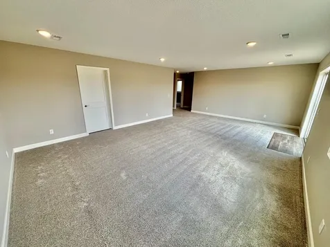 937 Kepler Avenue NE Hanover MN 55341