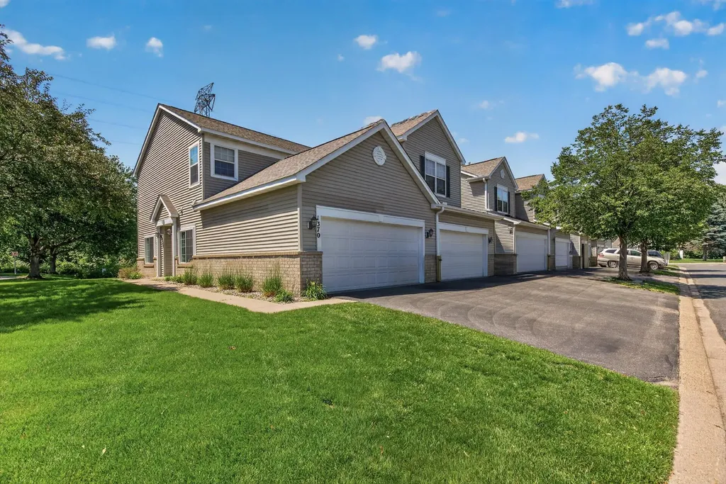 1370 Preston Lane Shakopee MN 55379