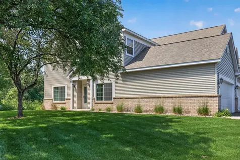 1370 Preston Lane Shakopee MN 55379