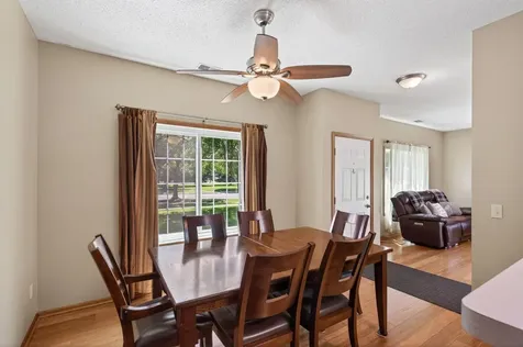 1370 Preston Lane Shakopee MN 55379