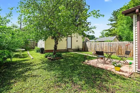 621 Newton Avenue N Minneapolis MN 55411
