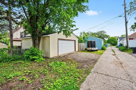 621 Newton Avenue N Minneapolis MN 55411