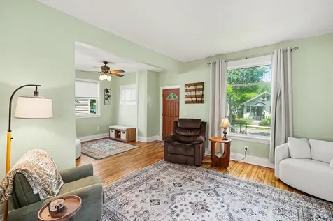 621 Newton Avenue N Minneapolis MN 55411