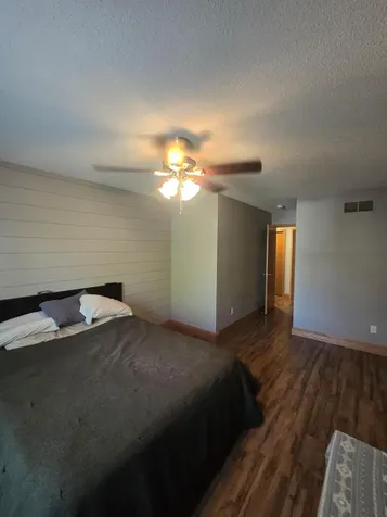 4205 Merrimac Lane N Minneapolis MN 55446