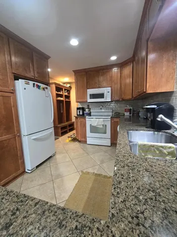 4205 Merrimac Lane N Minneapolis MN 55446