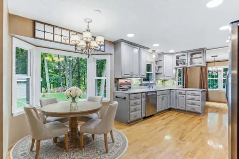 3924 Tonkawood Road Minnetonka MN 55345