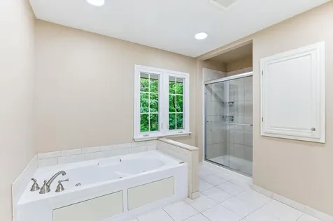 3924 Tonkawood Road Minnetonka MN 55345