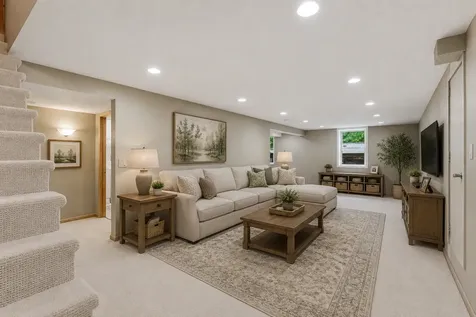3924 Tonkawood Road Minnetonka MN 55345