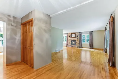 3924 Tonkawood Road Minnetonka MN 55345