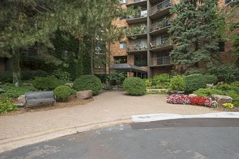 210 W Grant Street Minneapolis MN 55403