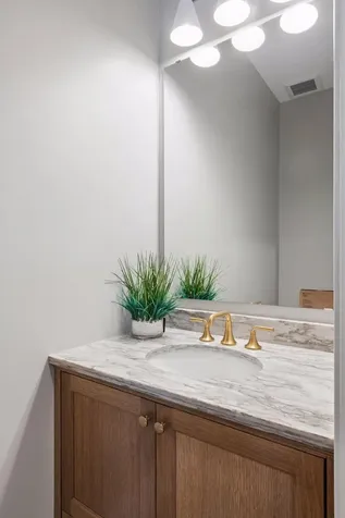 264 Wayzata Boulevard E Wayzata MN 55391