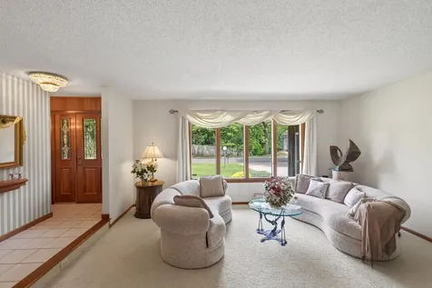 217 Arbor Lane Burnsville MN 55337