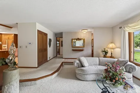 217 Arbor Lane Burnsville MN 55337