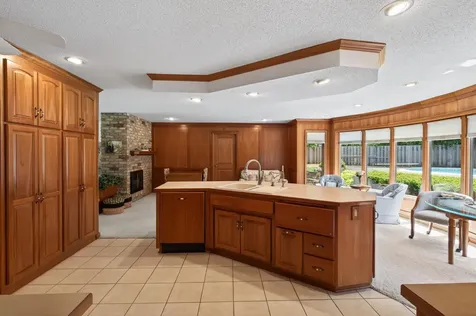 217 Arbor Lane Burnsville MN 55337
