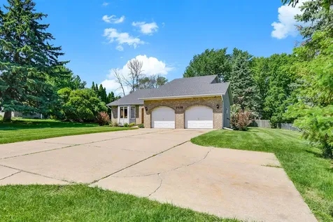 7628 Stillwater Boulevard North Boulevard N Oakdale MN 55128