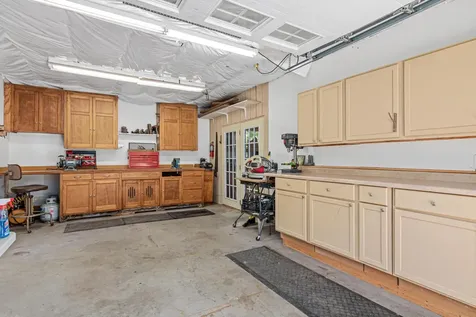 523 Roselawn Avenue W Roseville MN 55113