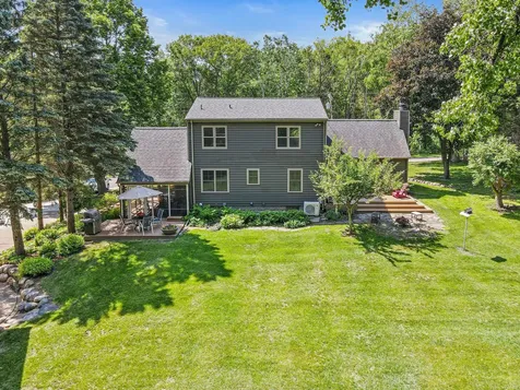 523 Roselawn Avenue W Roseville MN 55113