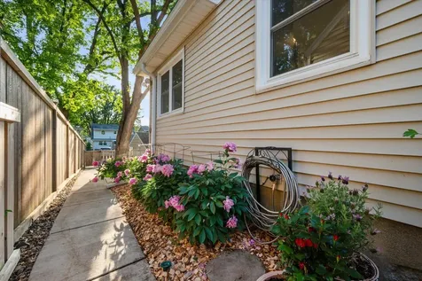 5924 Vincent Avenue S Minneapolis MN 55410