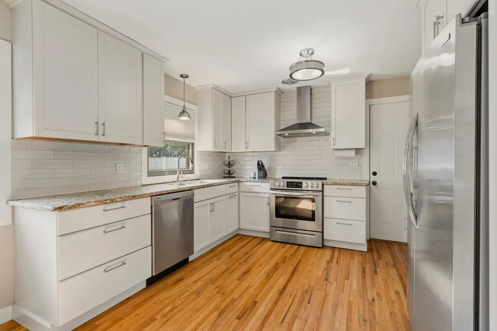 6785 E River Road Fridley MN 55432