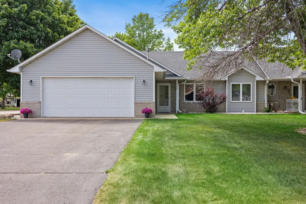 200 Rosewood Avenue NW Isanti MN 55040