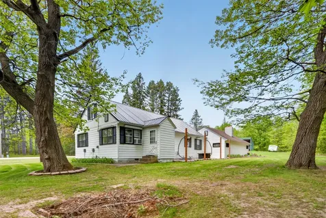 21020 River Road Grand Rapids MN 55744
