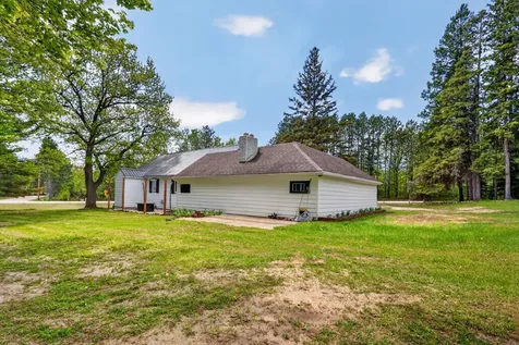 21020 River Road Grand Rapids MN 55744